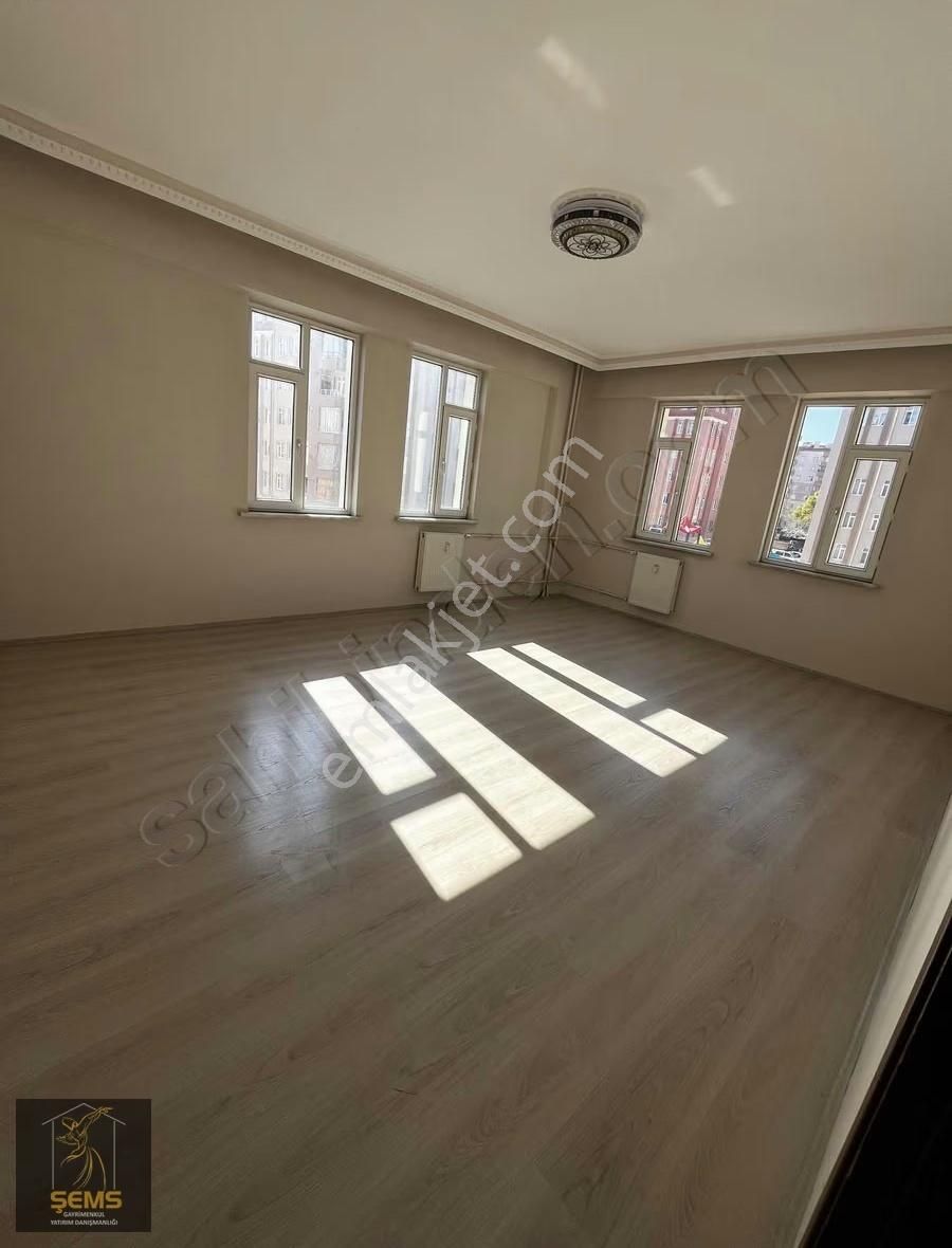 Şems 'ten Akhüyük Sitesinde Kiralık 3+1 - Görsel 8