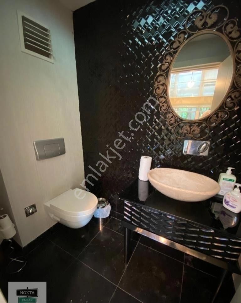 Nokta'dan Marenegro'da Açık/kapalı Havuzlu Geniş Bahçeli Köşe - Görsel 11