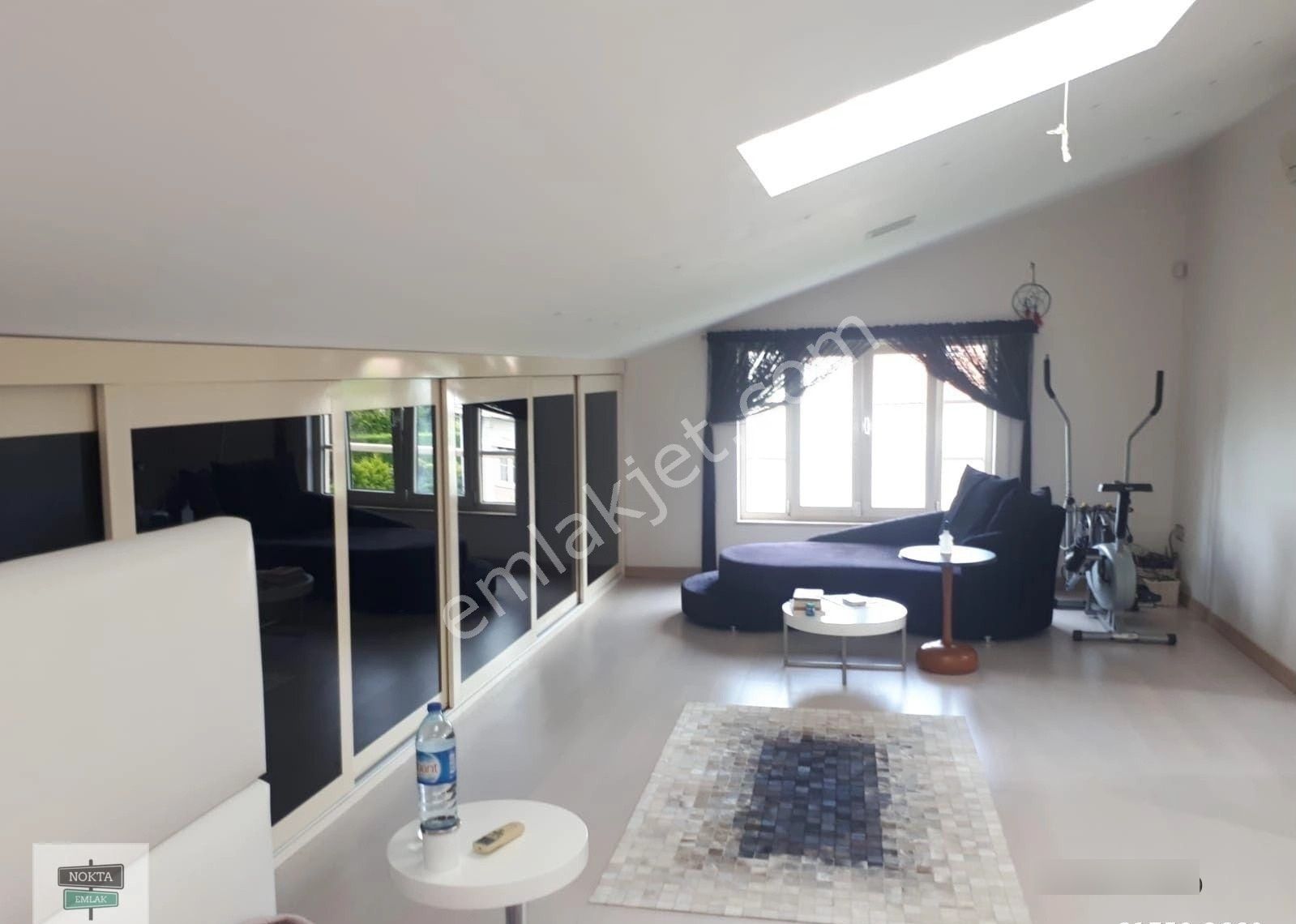 Nokta'dan Marenegro'da Açık/kapalı Havuzlu Geniş Bahçeli Köşe - Görsel 12