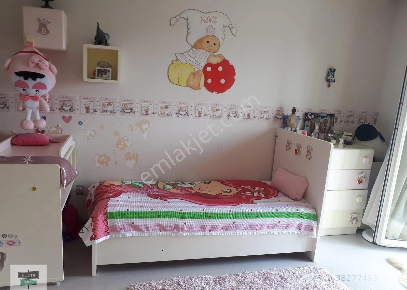 Nokta'dan Marenegro'da Açık/kapalı Havuzlu Geniş Bahçeli Köşe - Görsel 17