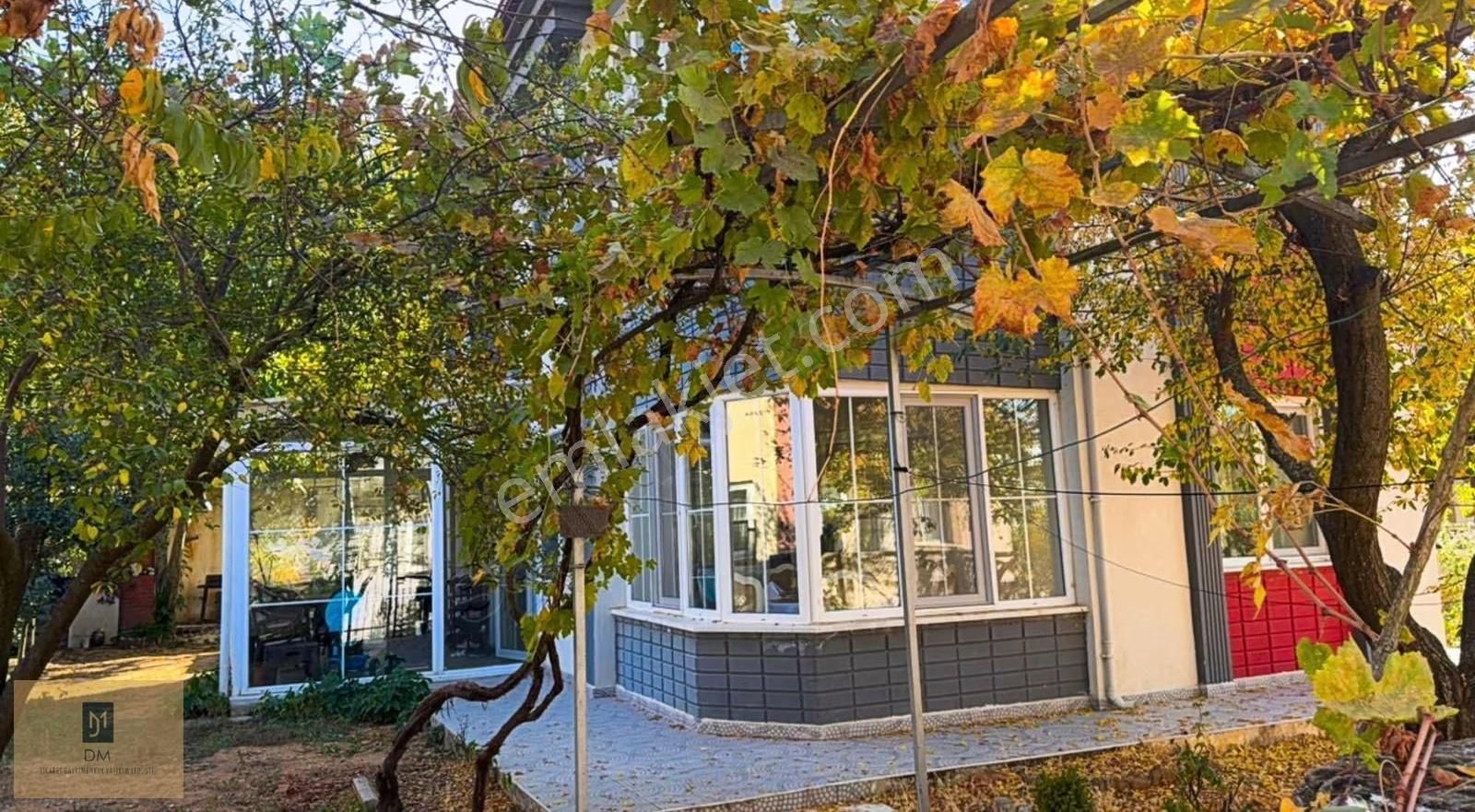 Yeniköyde Müstakil Bahçeli 170 M2 Satılık Ev - Görsel 15