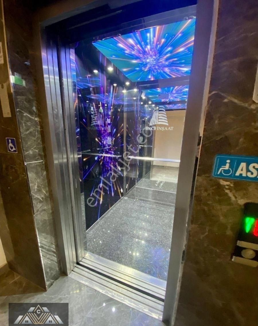 Canbulattan Cedidiye Mahallesinde Kiralık Köşe Ofis - Görsel 24