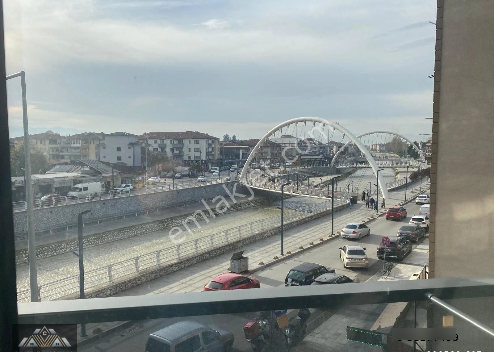 Canbulattan Cedidiye Mahallesinde Kiralık Köşe Ofis - Görsel 18