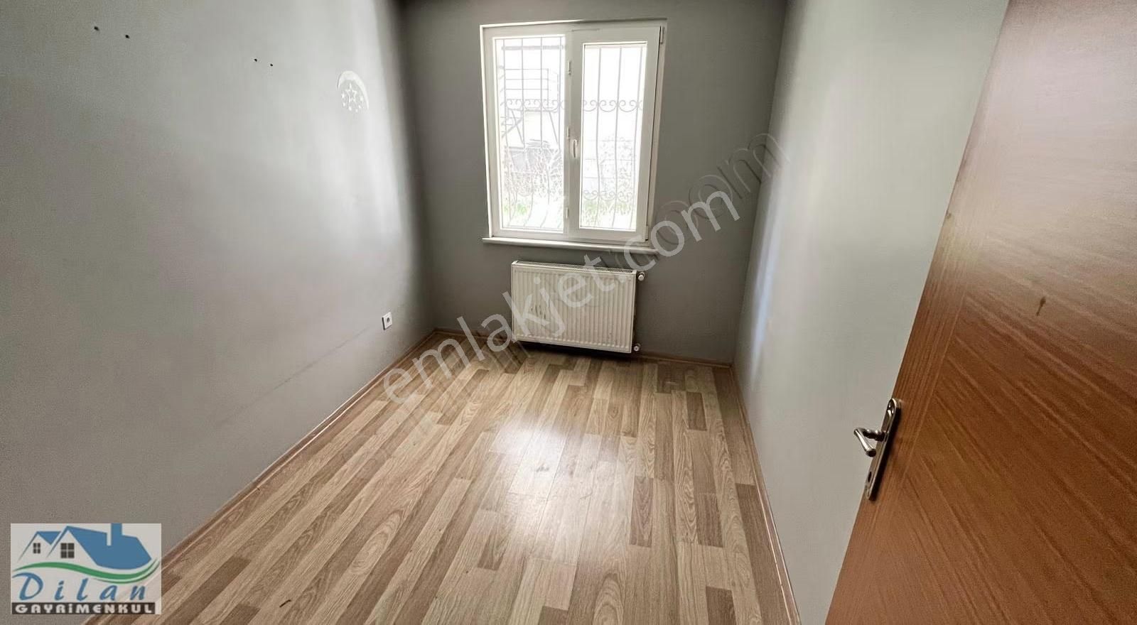 Dilan Gyo'dan Kiralık Aile Binasında Metrobüse Yakın Merkezdee