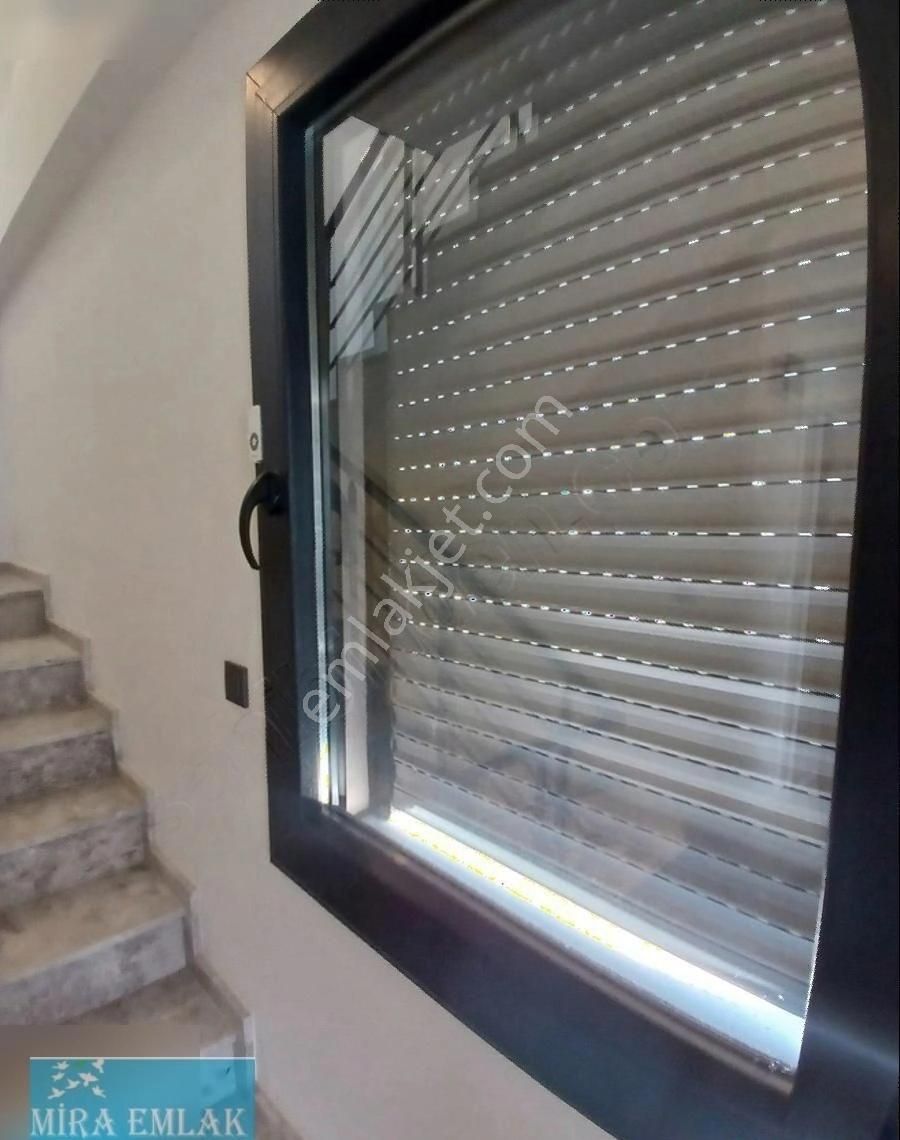 Mira Emlakdan Akçay Yenimahallede 3+1 Muhteşem Sıfır Villa - Görsel 16