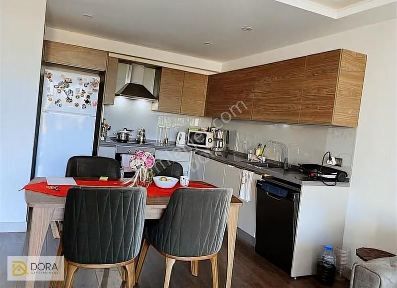 Gaziemir Landor'da 2+1 Full Eşyalı Lüks Kiralık Daire
