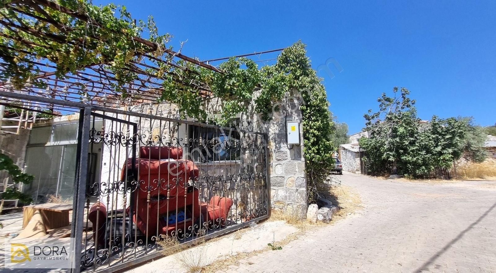 Urla Nohutalan Köyü 284 M2 Müstakil Taş Ev Satılık - Görsel 15