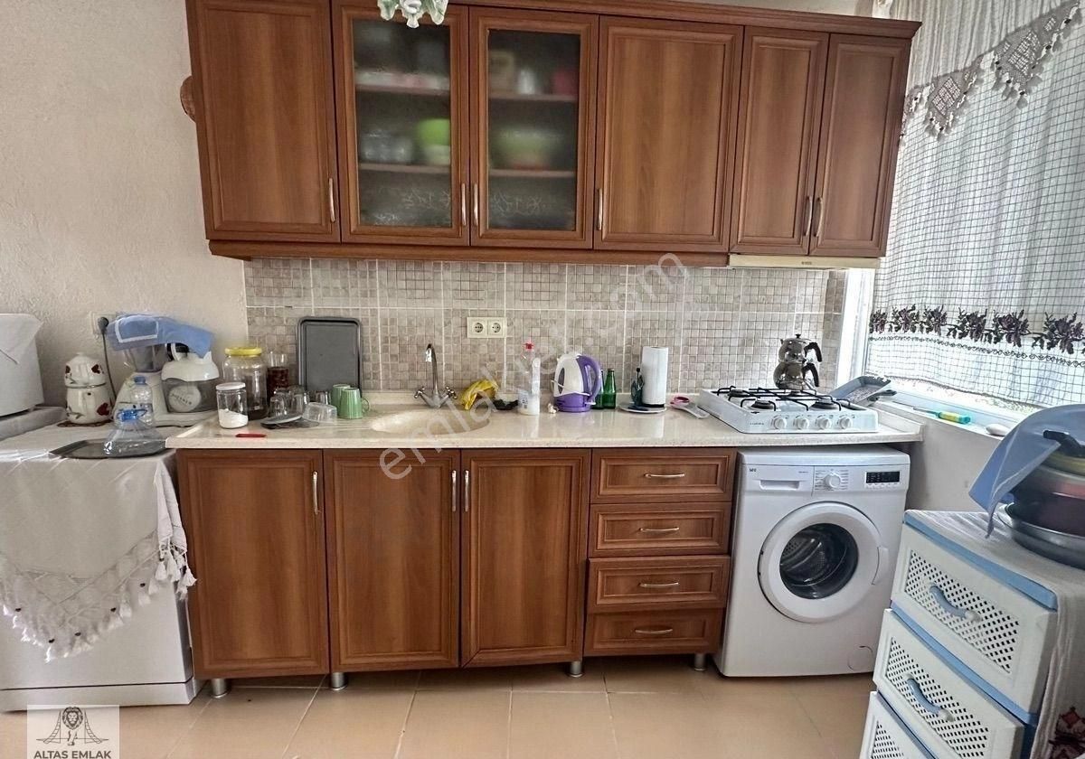 Milas Baharlıda Satılık 1+1 Ve Depo Ve Hani Alanı Bırakılmış 2 Boş Alan Ve Arsası - Görsel 8