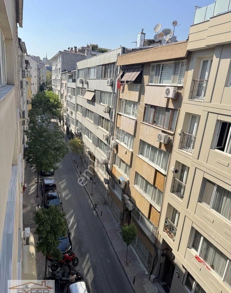 Ahmet Fetgaride Yenice Binada Boğaz Manzaralı 180m2 Çatı Dublexi - Görsel 23