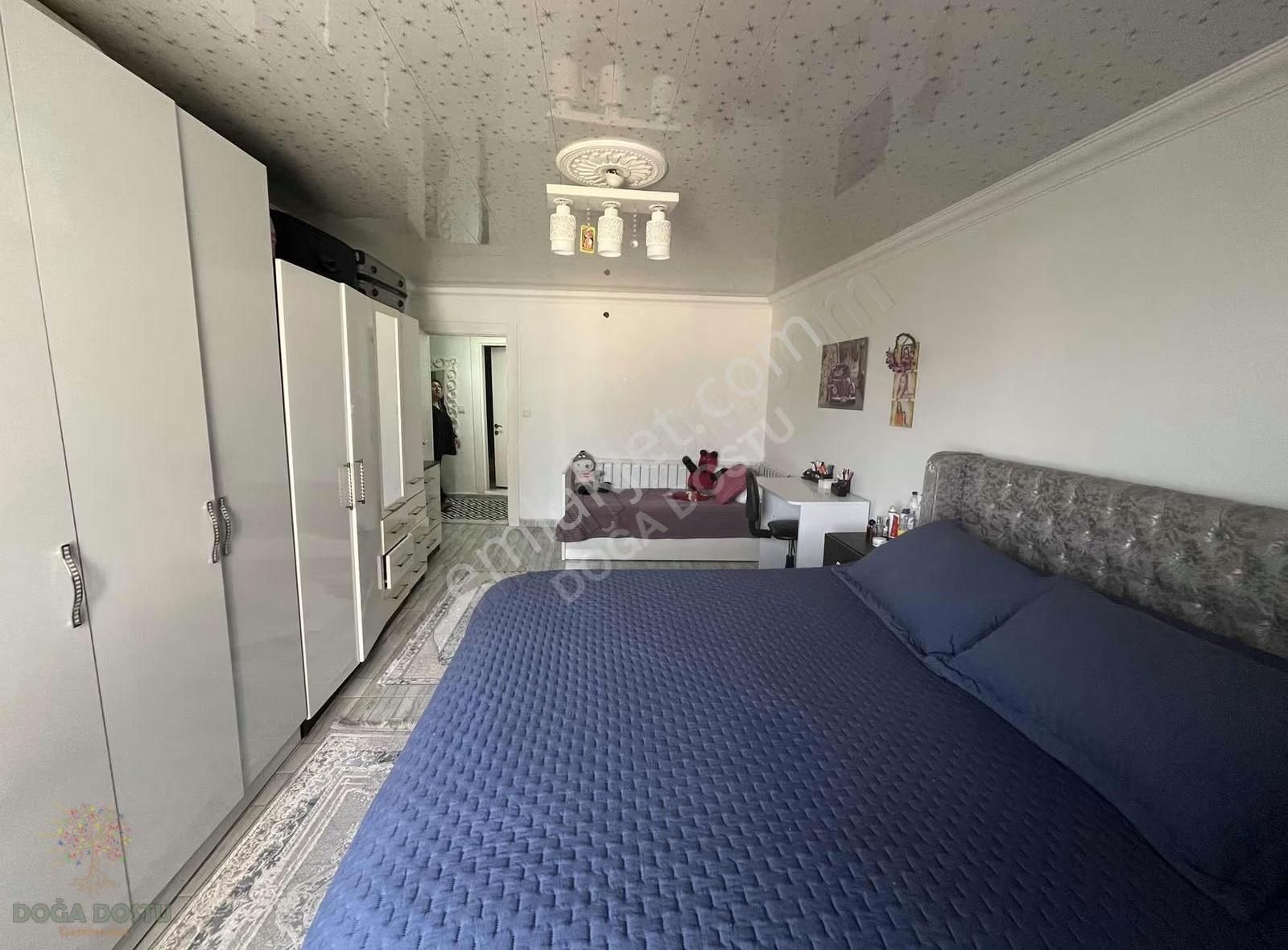 Bayraklı Muhittin Erener'de Çift Cepheli Çift Mutfaklı Daire - Görsel 4