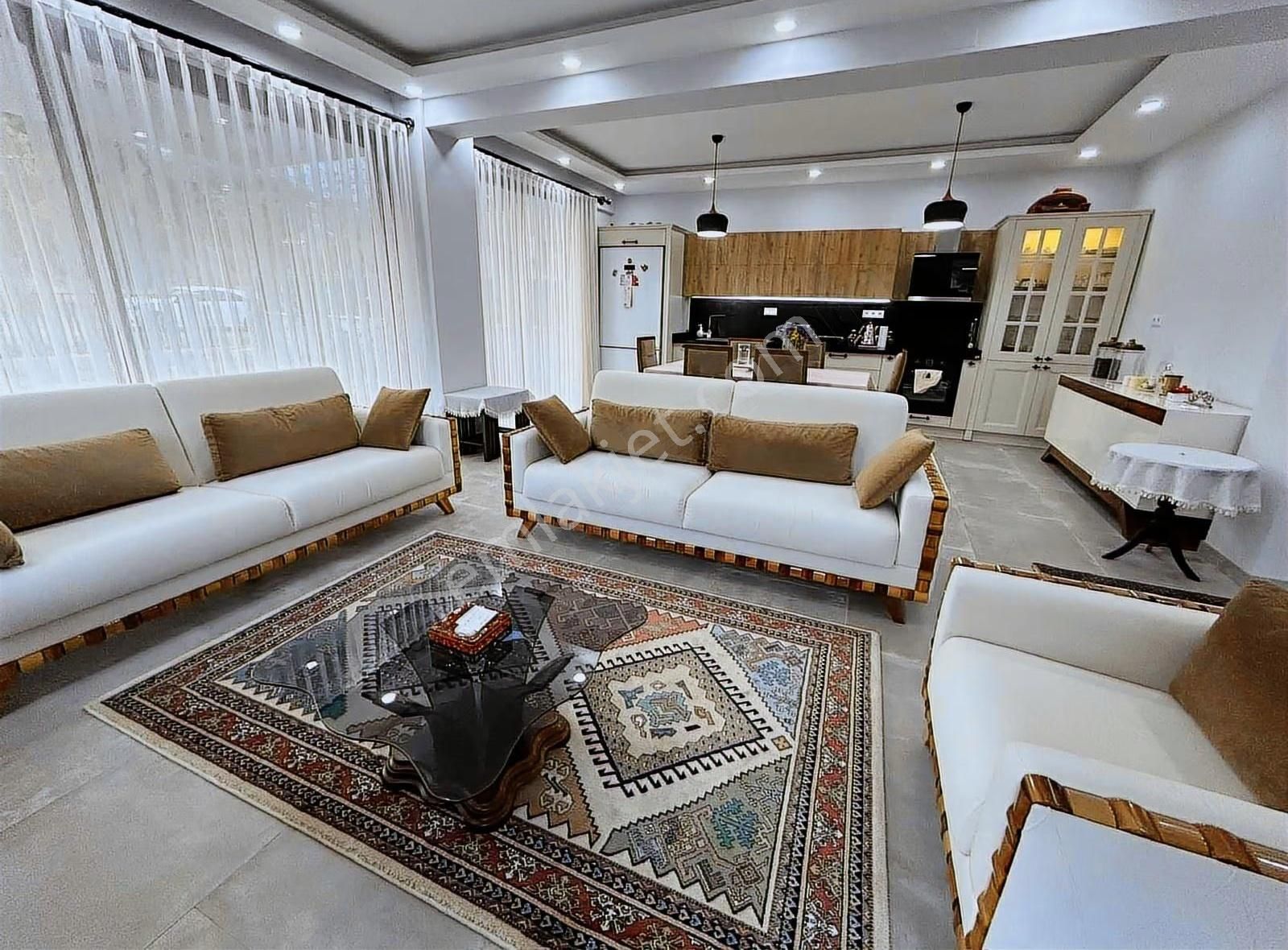 Gizemli Emlaktan Satılık Sarıgermede Lüks Villa - Görsel 6