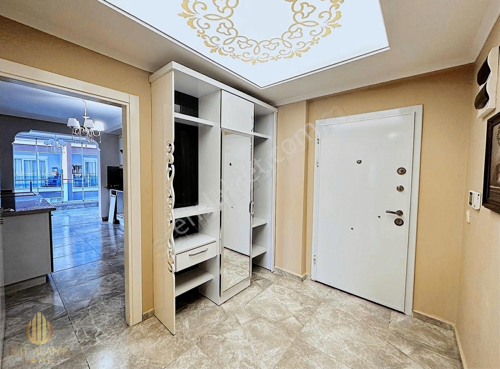 3+1 3 Adet Cam Balkon 2 Banyo 2 Wc Ayrı Mutfak Siteiçi Manzaralı - Görsel 17