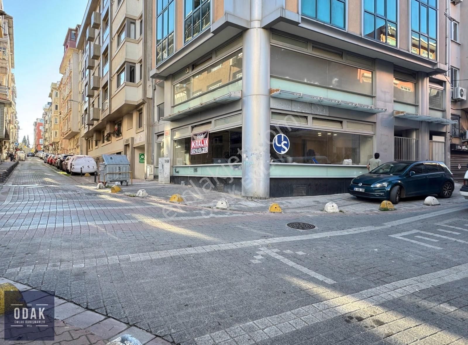 Odak'tan Bahariye'de Köşe Konumda Depolu Geniş Dükkan