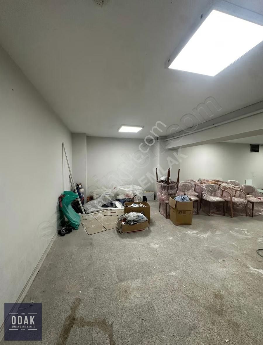Odak'tan Bahariye'de Köşe Konumda Depolu Geniş Dükkan - Görsel 8