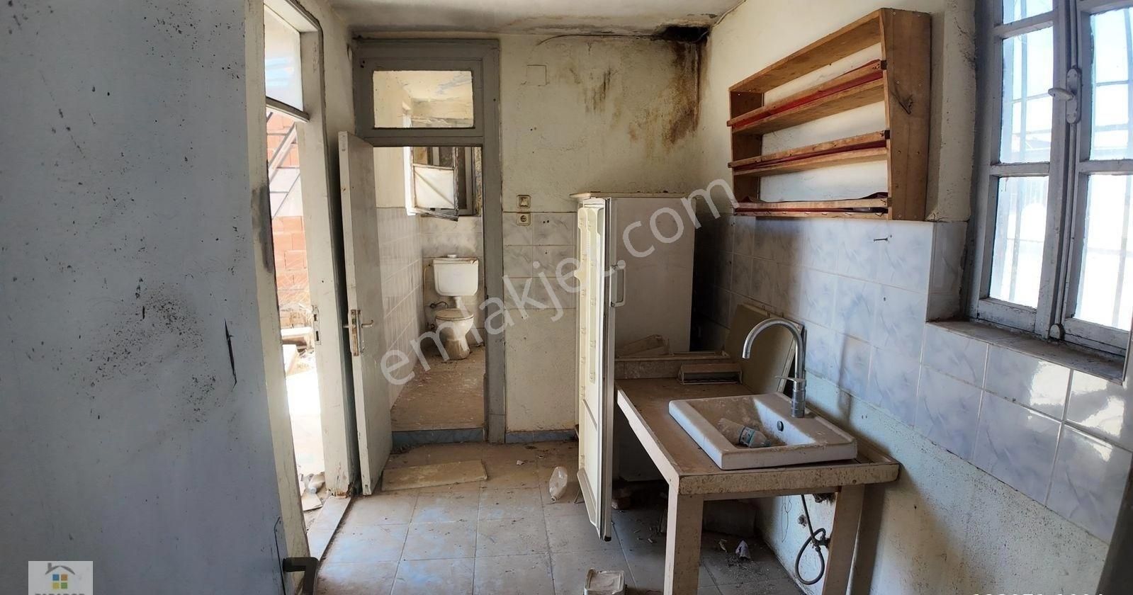 Aydın Nazilli Altıntaş Mahallesinde Satılık 3 Katlı Bina - Görsel 17