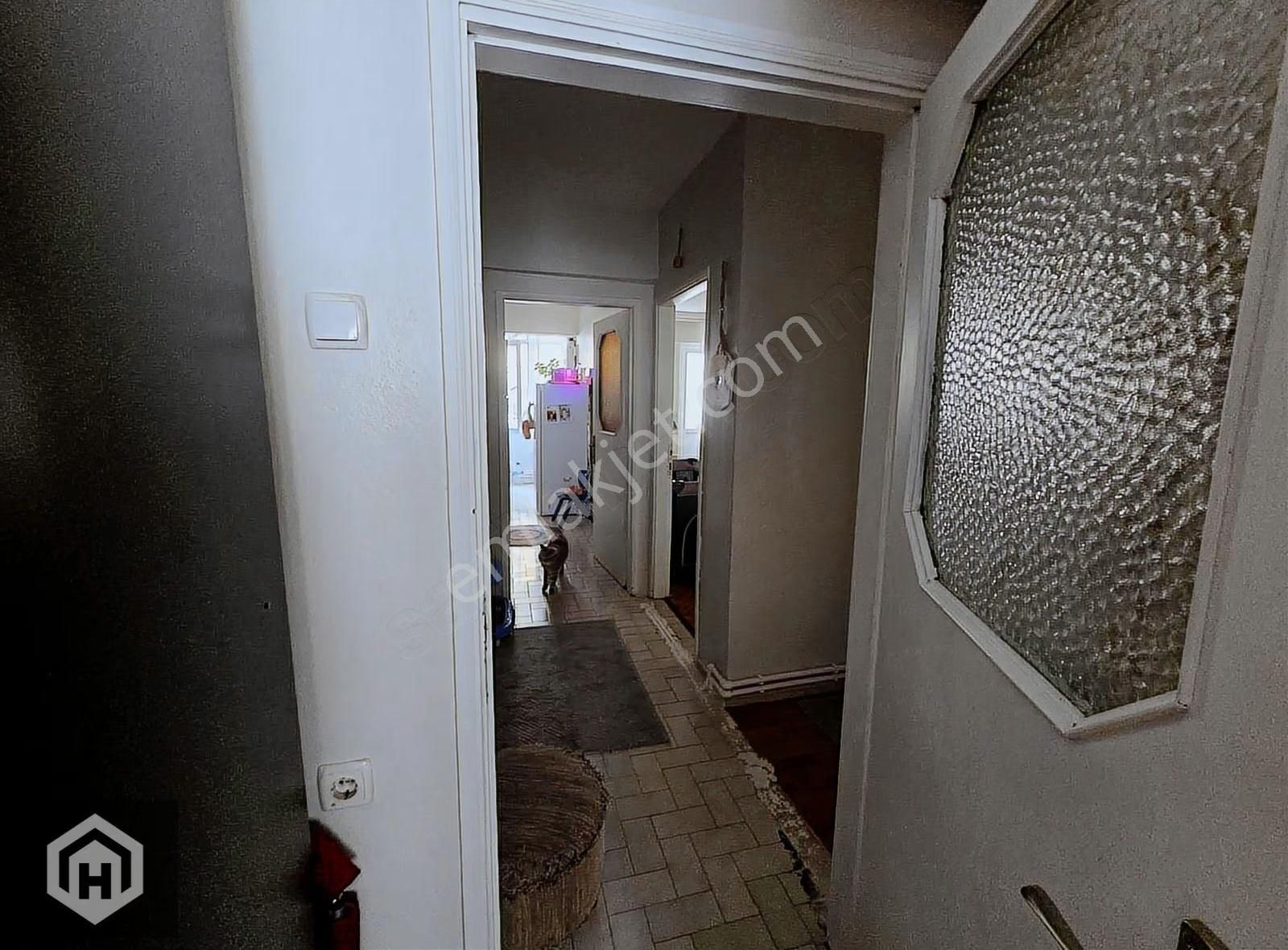 Mudanya Ömerbey Mh Satılık 3+1 130mt2 Arakat Daire Merkezi Konum - Görsel 3