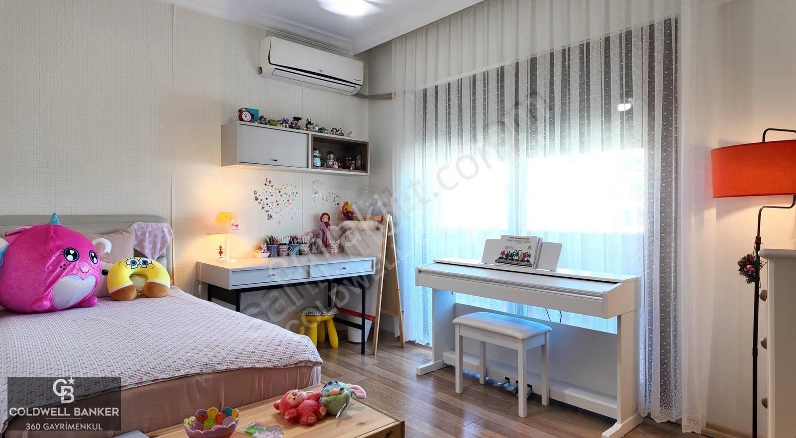 Bayraklı Adalet Mahallesi Amora Evlerinde Geniş Ve Bakımlı 3+1 - Görsel 16