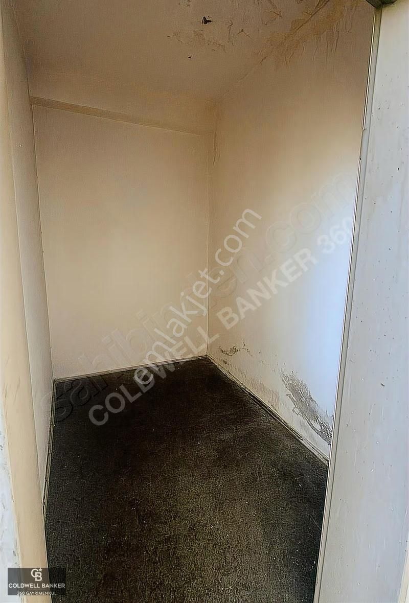 Bornova Mtk Sitesinde 4 Katlı Kiralık Bina - Görsel 29