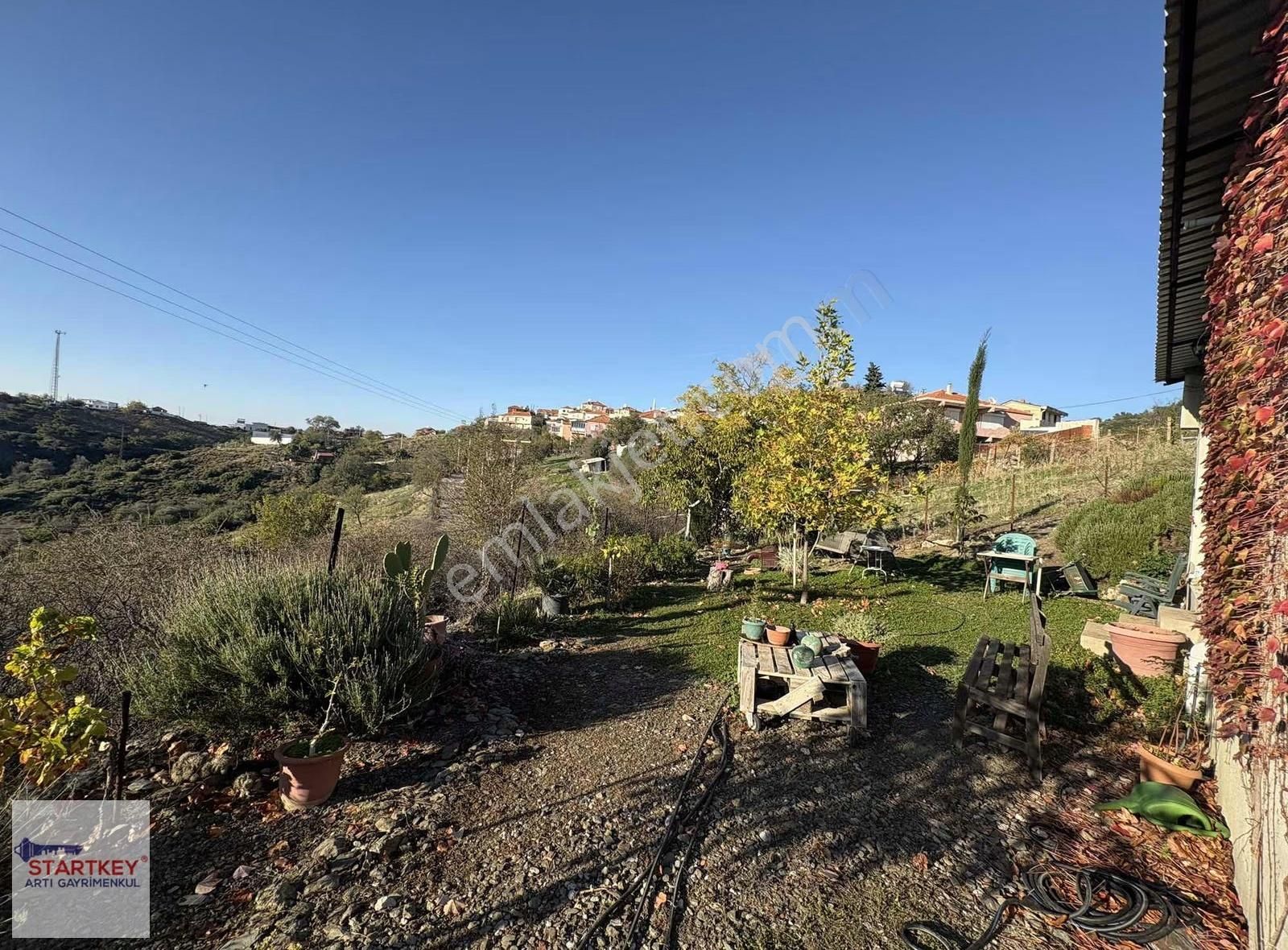 Seferihisar Beyler Köyü 303 M2 Arsada Eşyalı Satılık Müstakil Ev - Görsel 31