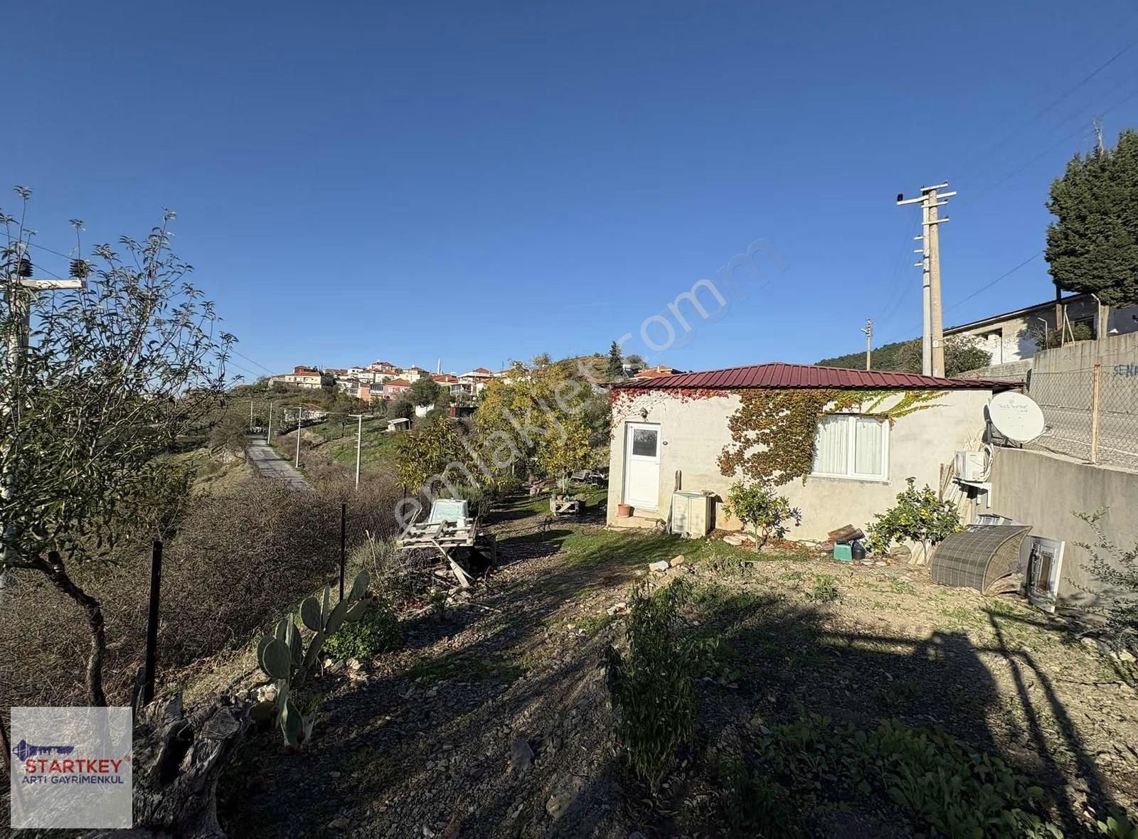 Seferihisar Beyler Köyü 303 M2 Arsada Eşyalı Satılık Müstakil Ev - Görsel 15