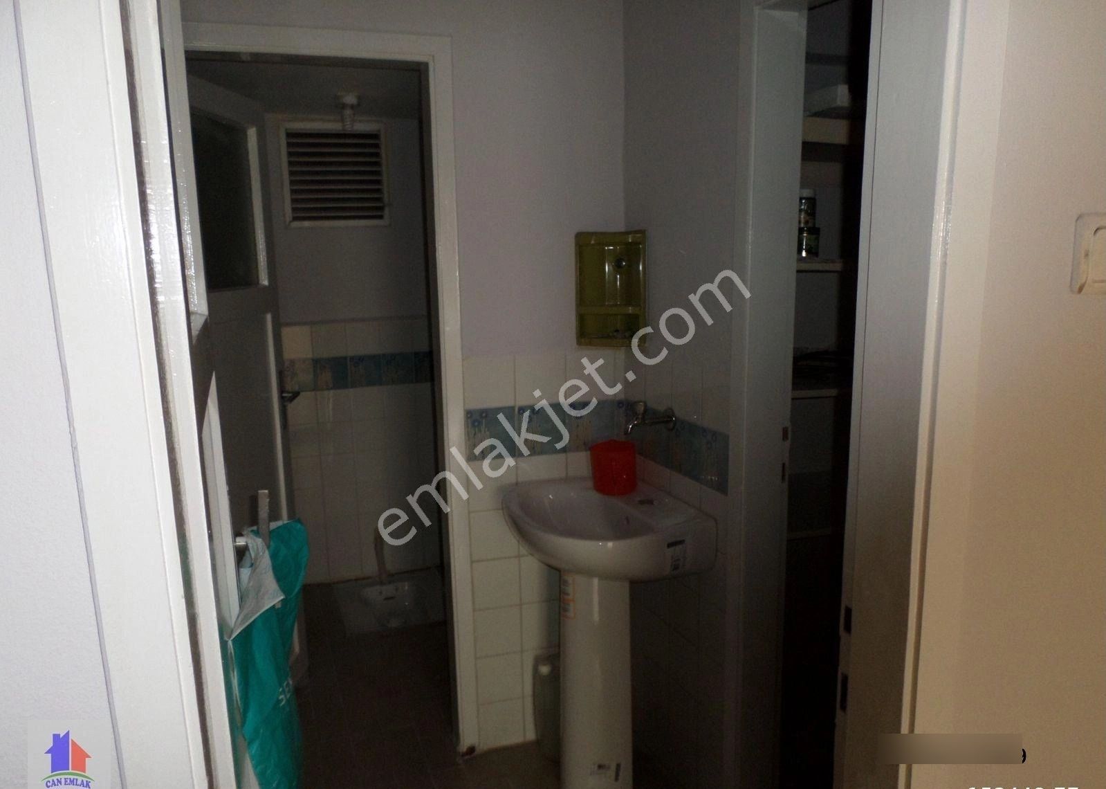 Mudanya Ömerbey Mah.de Kiralık Daire 3+1 Merkez Ana Cadde Cephe 2.kat Asansör Yok Geniş Ferah Daire - Görsel 3