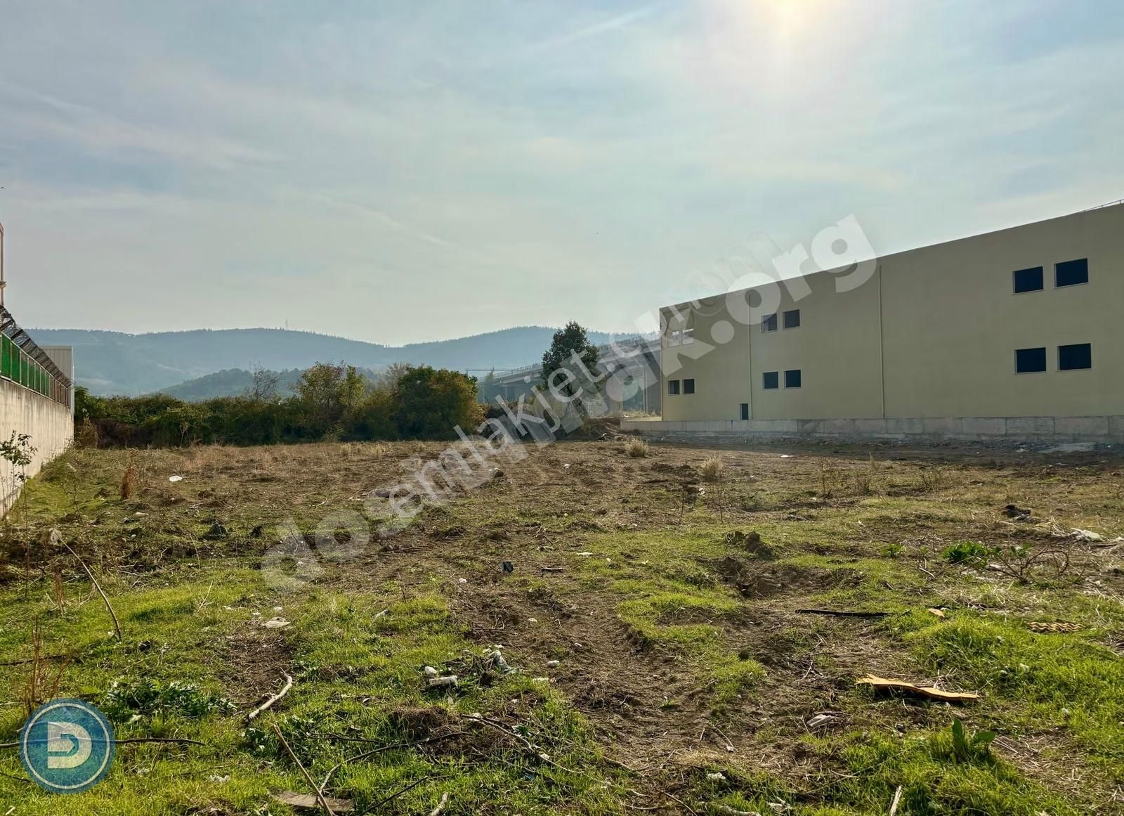 Satılık Ana Yol Üzeri Depo & Fabrika Yapımına Müsait Resmi Arsa - Görsel 8