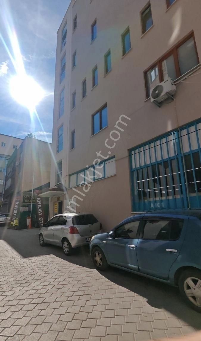 Çınar'da Harika Konumda 90m2 Fırsat Kiralık İşyerleri - Görsel 16