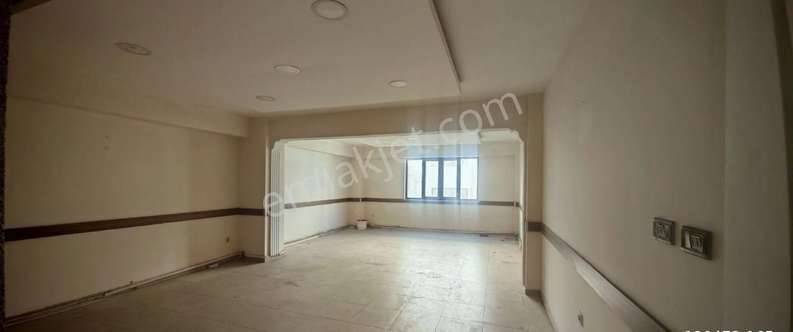 Çınar'da Harika Konumda 90m2 Fırsat Kiralık İşyerleri - Görsel 9