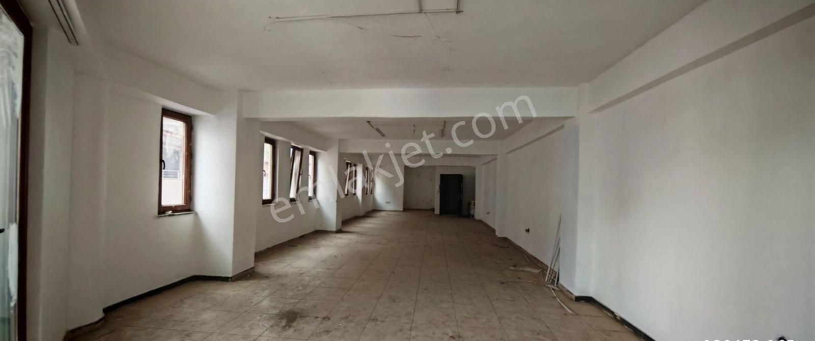 Çınar'da Harika Konumda 90m2 Fırsat Kiralık İşyerleri - Görsel 21