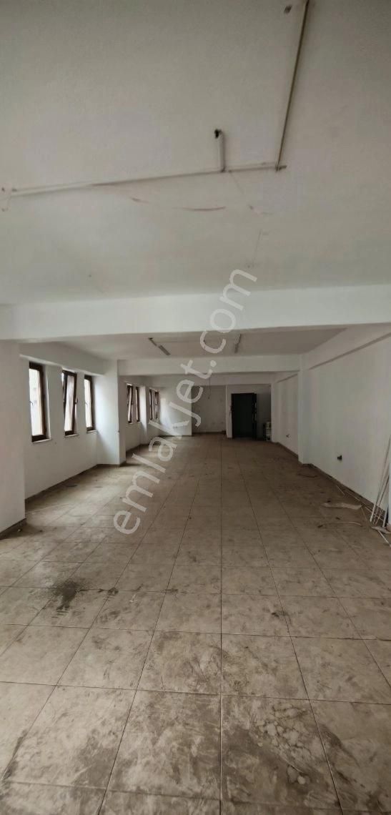 Çınar'da Harika Konumda 90m2 Fırsat Kiralık İşyerleri - Görsel 3