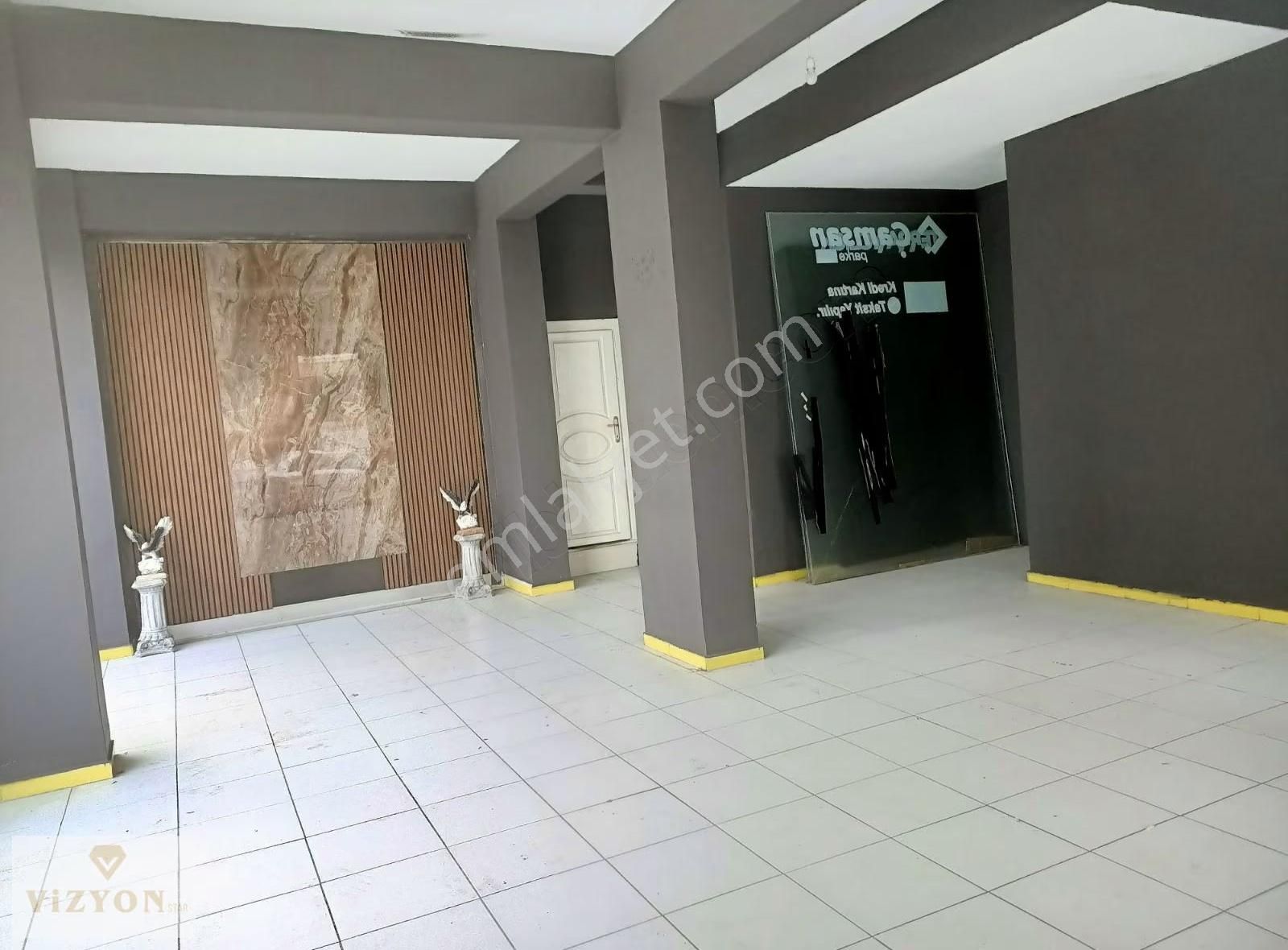 75.yıl Mahallesinde Kiralık 110 M2 Köşe Dükkan - Görsel 24