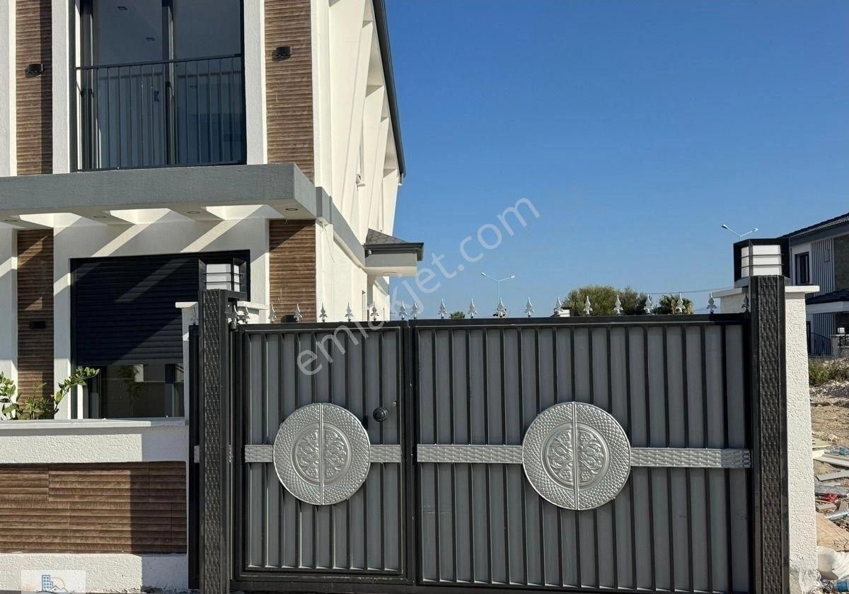 Hisar Mahallesinde Satılık Müstakil Girişli Ve Bahçeli 2+1 Villa - Görsel 19