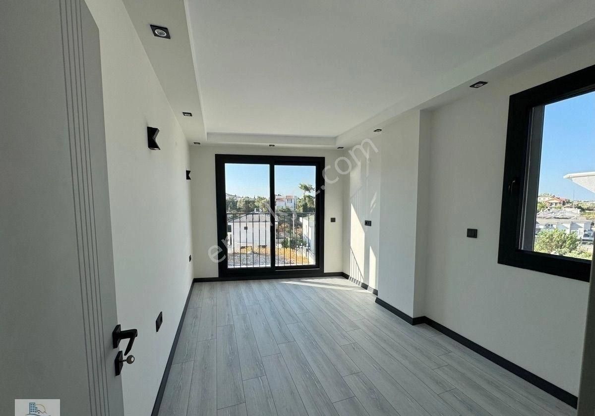 Hisar Mahallesinde Satılık Müstakil Girişli Ve Bahçeli 2+1 Villa - Görsel 10