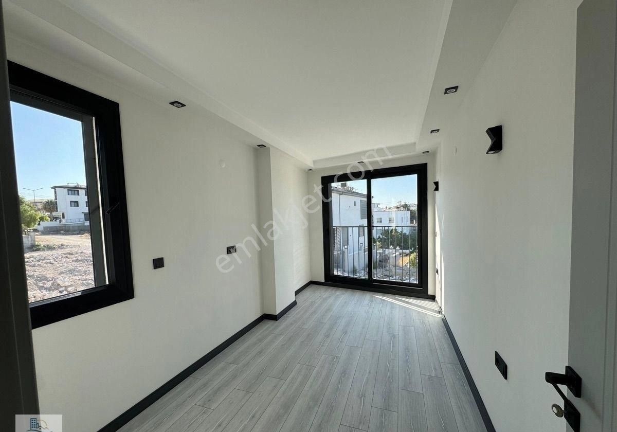 Hisar Mahallesinde Satılık Müstakil Girişli Ve Bahçeli 2+1 Villa - Görsel 8