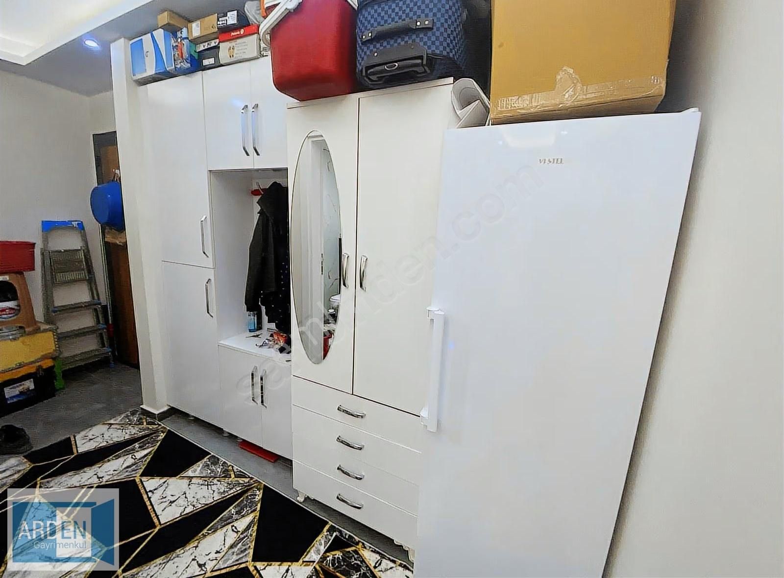 Seferihisar Merkez'de Kapalı Otoparklı Satılık 2+1 Daire - Görsel 20