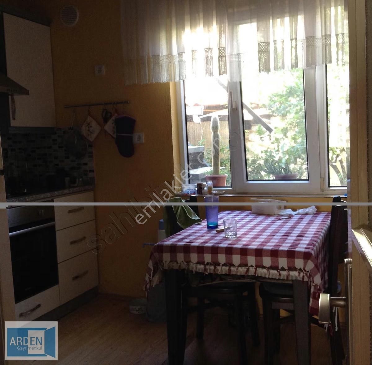 Sığacık Mahallesinde Kale İçinde 4+1 - Görsel 7