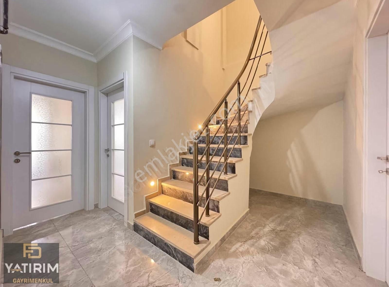 Atatürk Caddesi Yakını 3+1 165 M2 Çift Banyolu Fırsat Dubleks - Görsel 7