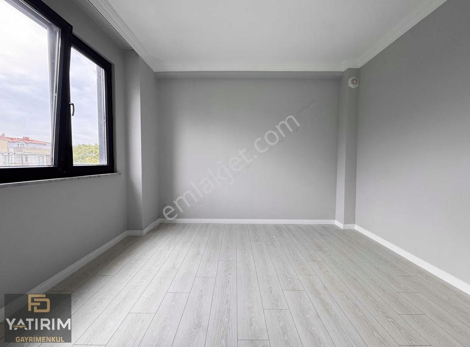 Bağlarbaşı Merkez'de Asansörlü K.otoparklı Ara Kat Daire - Görsel 4