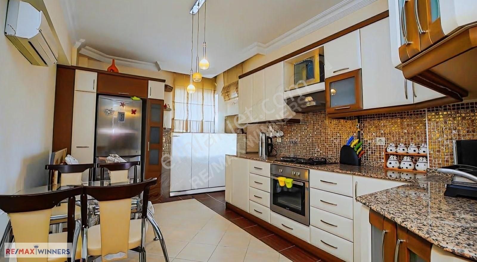 Konyaaltı Toros Mahallesinde Kiralık 3+1 Eşyalı Daire - Görsel 14