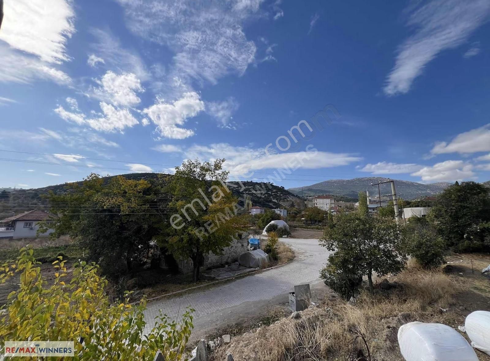 Korkuteli Yelten Köy İçinde 301 M2 Arsa İçinde Müstakil Ev - Görsel 11