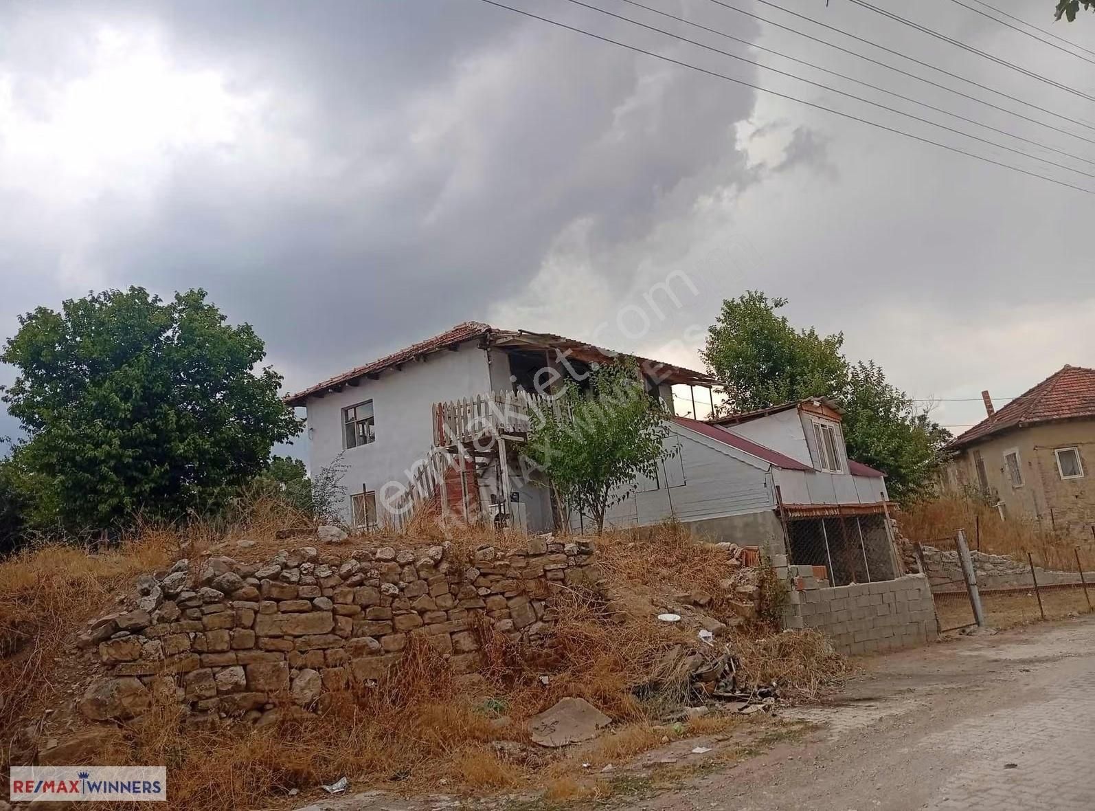 Korkuteli Yelten Köy İçinde 301 M2 Arsa İçinde Müstakil Ev - Görsel 22