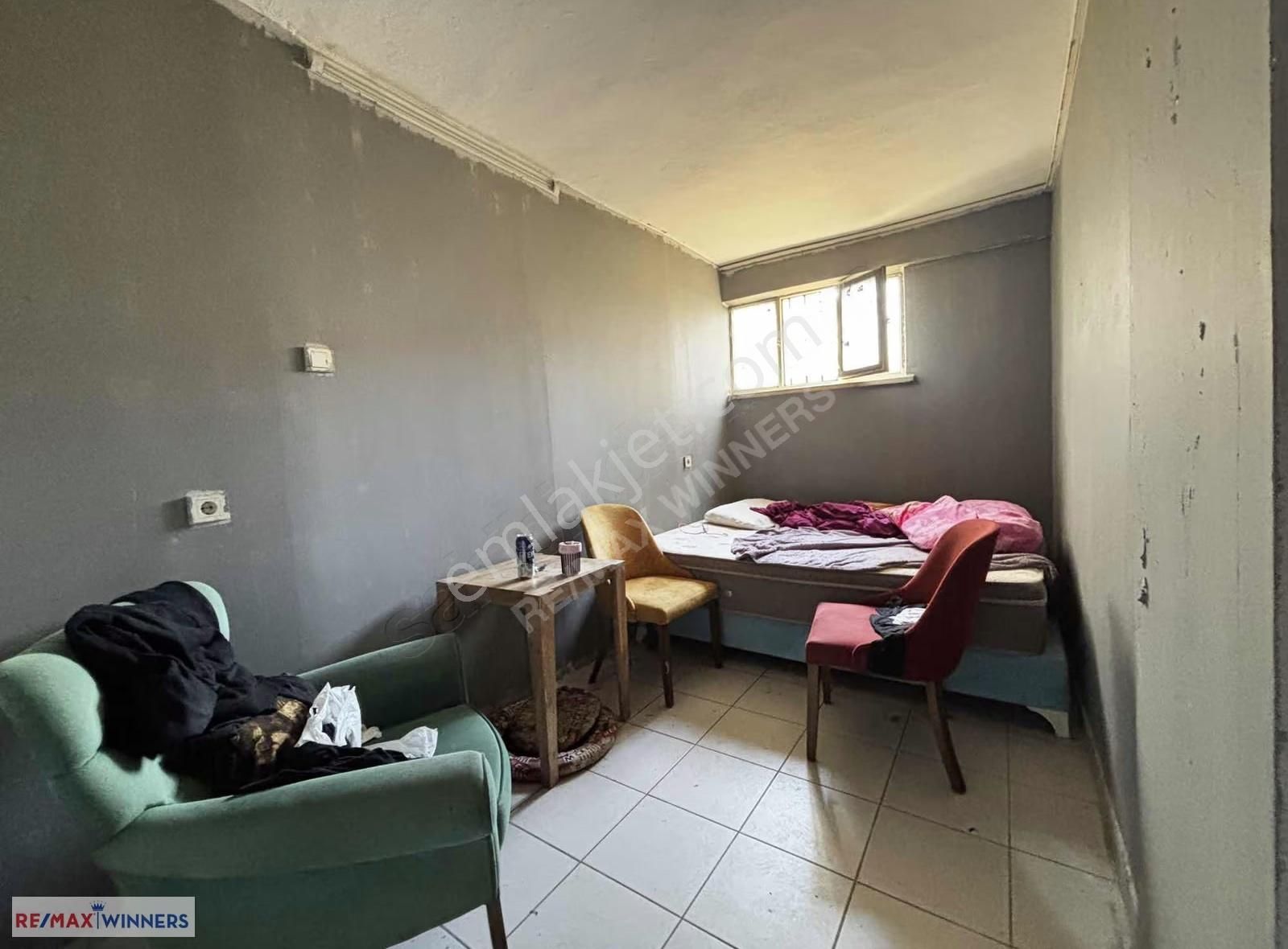 7/24 Ruhsatlı Kepez Tramvay Durağı Karşısı Tekel Bayii - Görsel 4