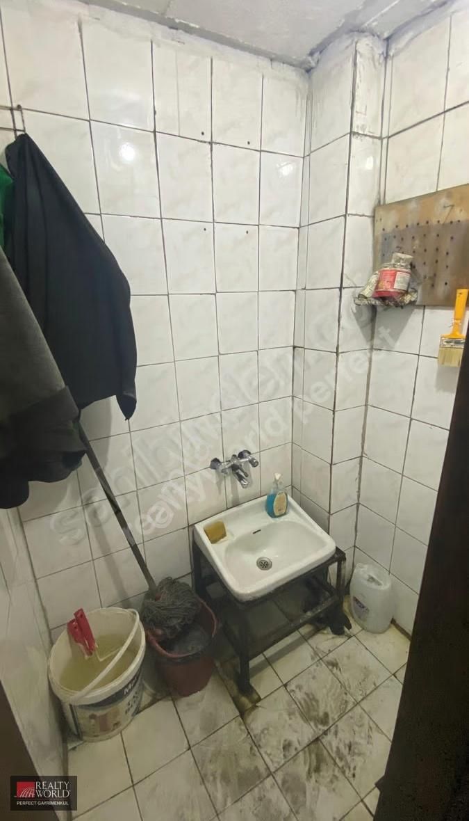 Realty World* Sanko Oto Sanayi De Satılık Dükkan - Görsel 3