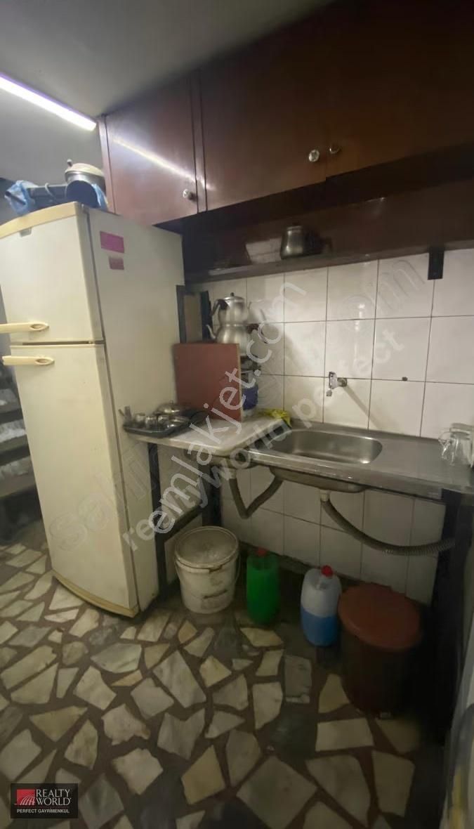 Realty World* Sanko Oto Sanayi De Satılık Dükkan - Görsel 8