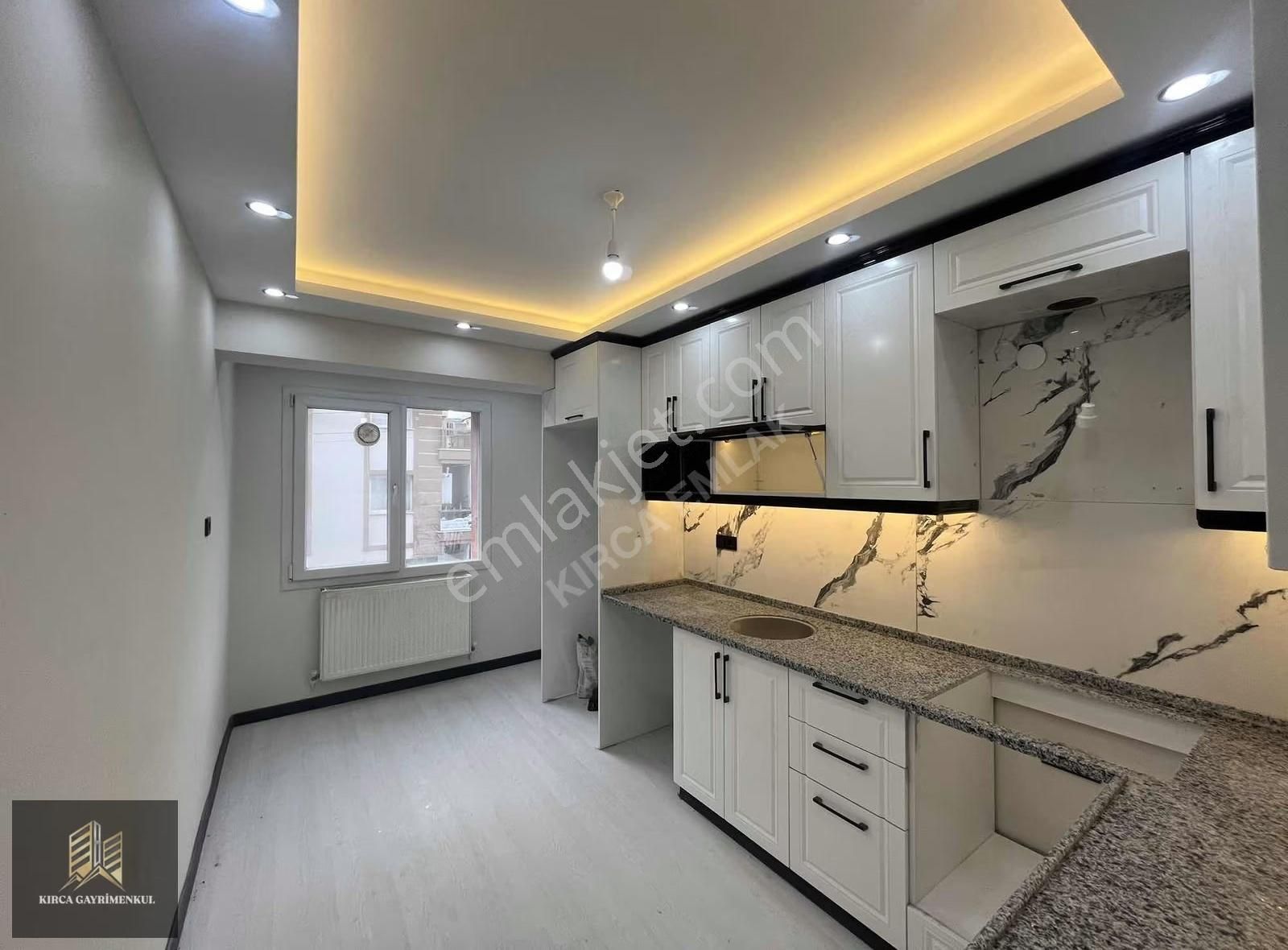 Kırca Emlaktan Cadde Üzeri Plan Pırojeli 2+1 Satılık Daire - Görsel 10