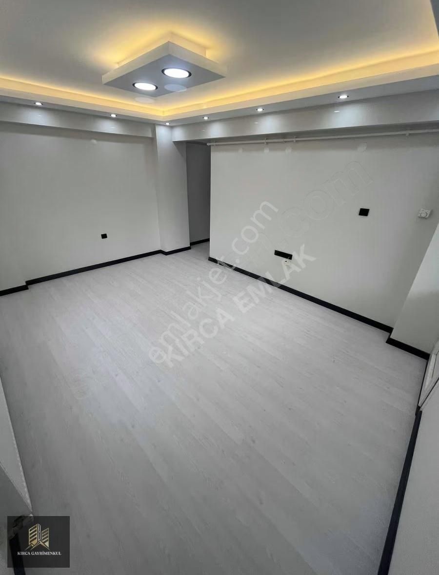 Kırca Emlaktan Cadde Üzeri Plan Pırojeli 2+1 Satılık Daire - Görsel 17