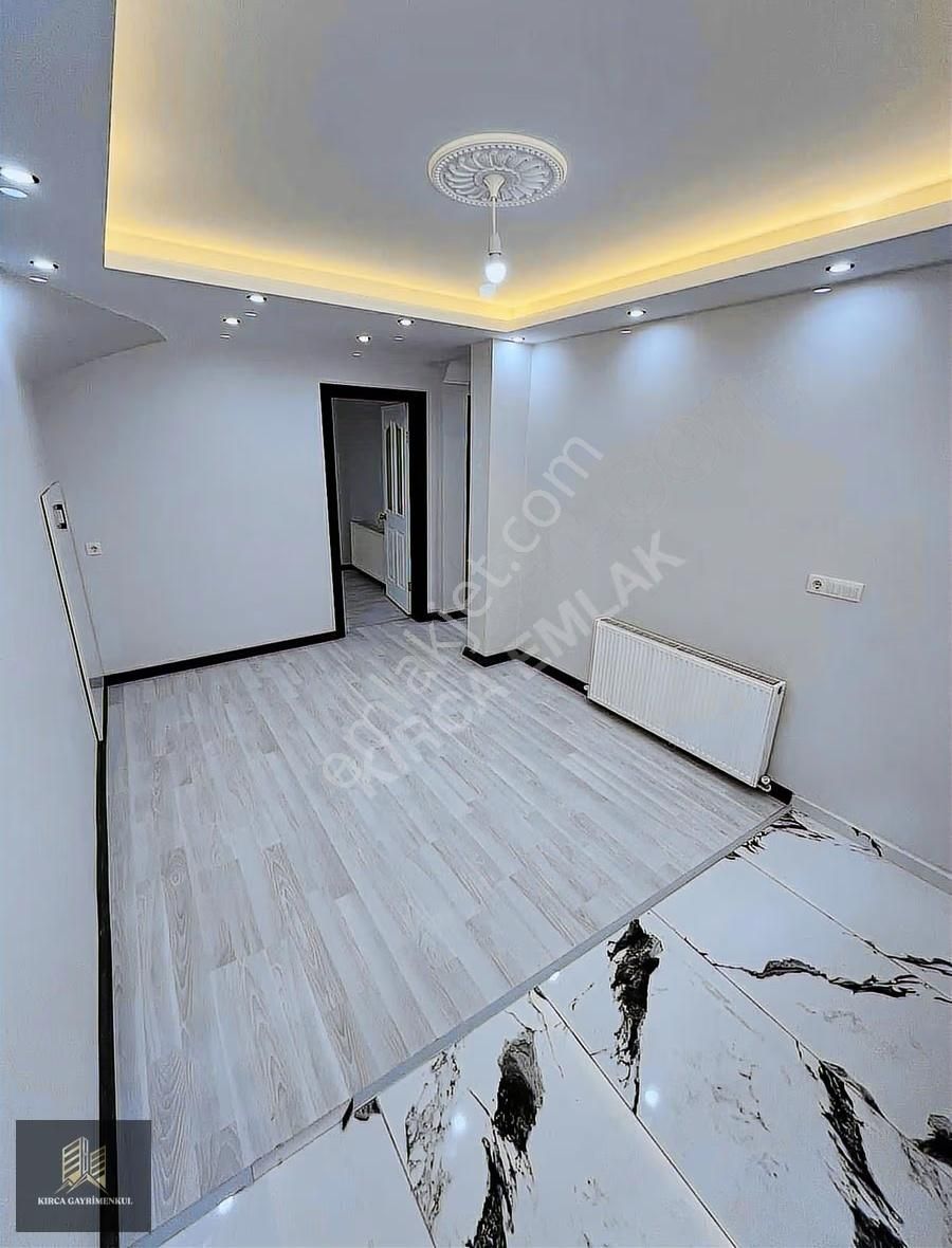Kırca Emlaktan Satılık 2+1 Doğalgazlı Sıfır Tadilatlı Daire - Görsel 4