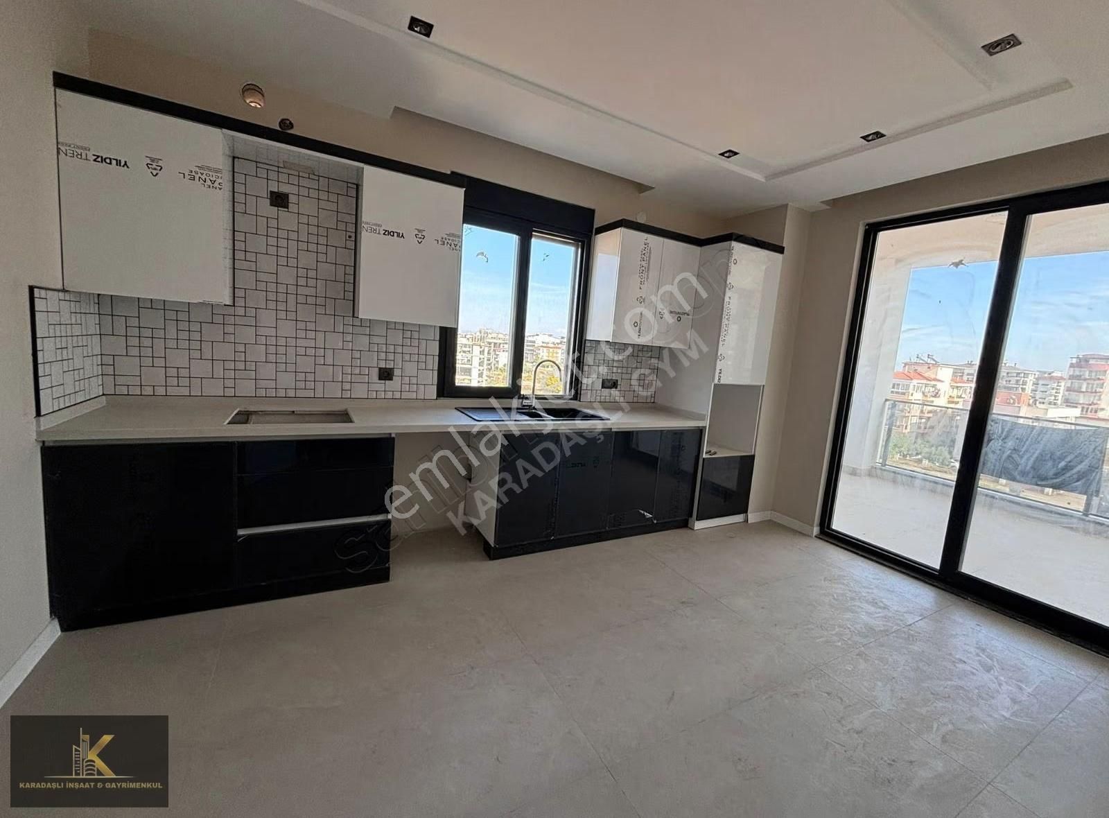 Bahçeyakada Site İçinde Havuzlu 6+2 Satılık Dubleks Daire - Görsel 13