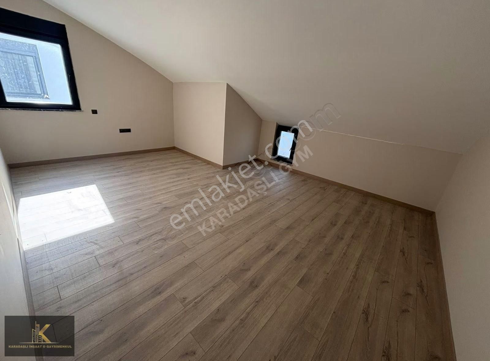 Bahçeyakada Site İçinde Havuzlu 6+2 Satılık Dubleks Daire - Görsel 11