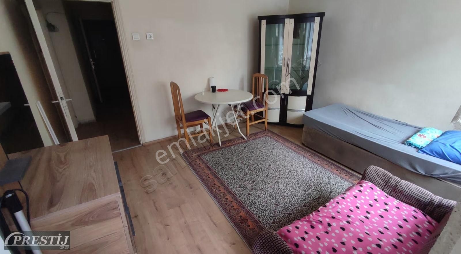 Balıkesir Çarşı Merkezde Eşyalı Abonelikler Açık Nefe 10 Dk Ttm